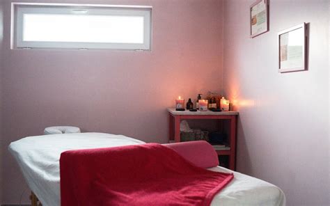 Intimate massage Brothel Vogelwijk